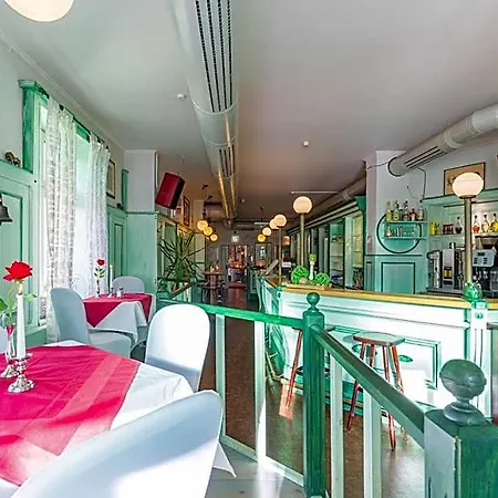 Hotel Bergschloesschen 3*